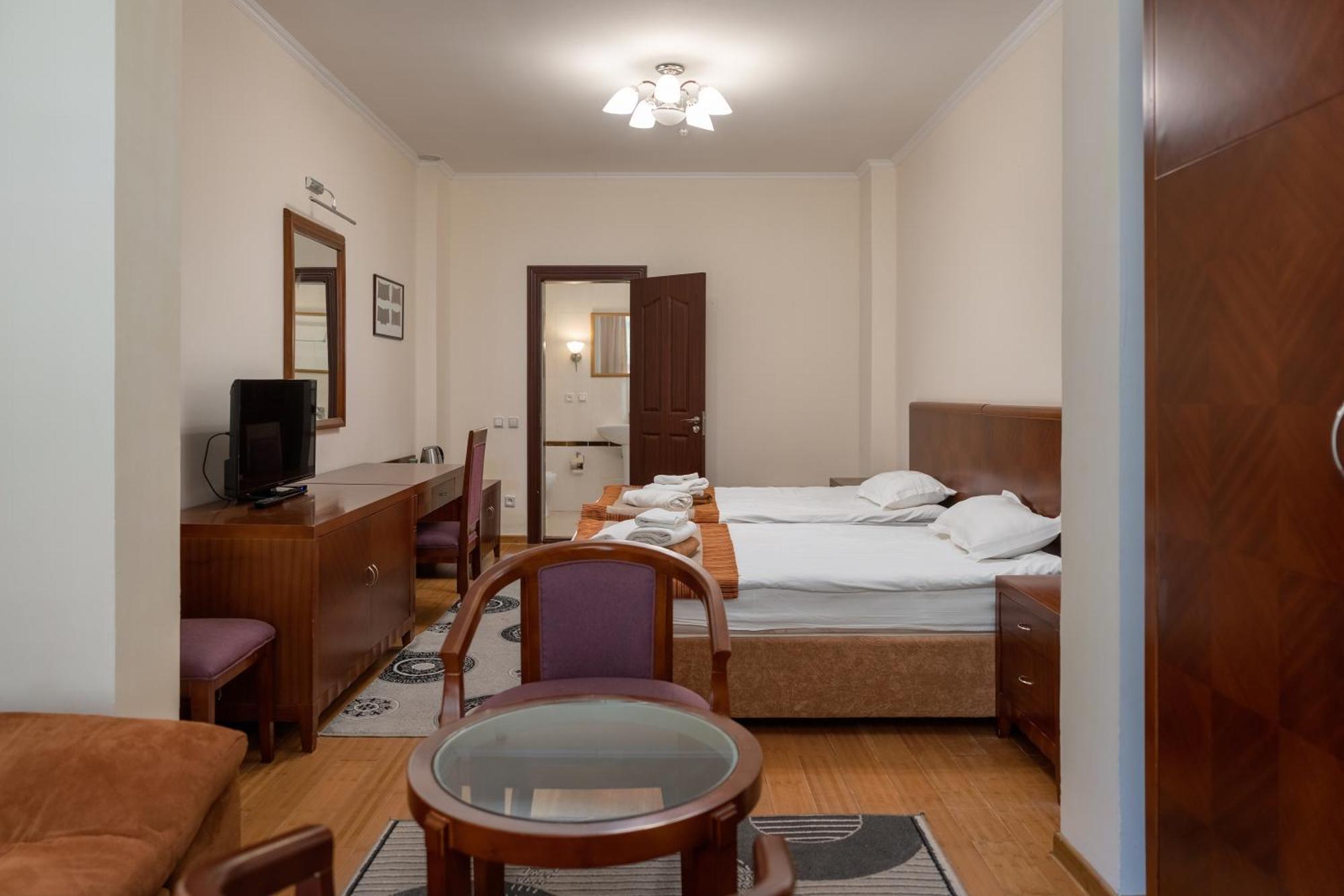 Talisman Village Hotel Бостери Екстериор снимка