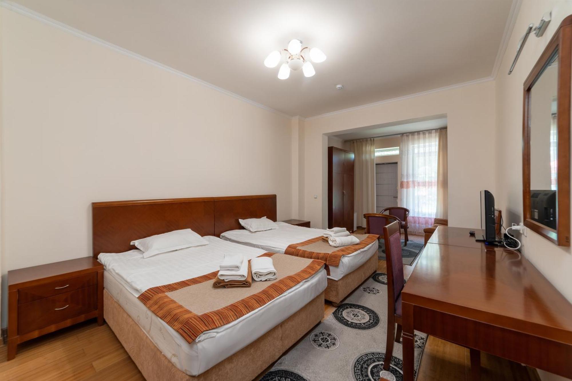 Talisman Village Hotel Бостери Екстериор снимка