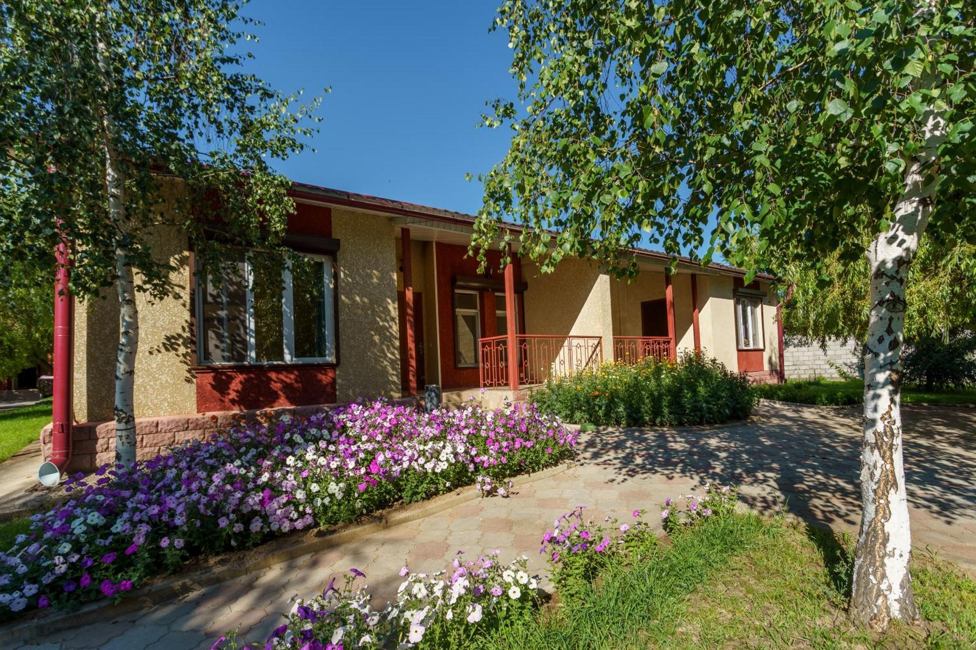 Talisman Village Hotel Бостери Екстериор снимка