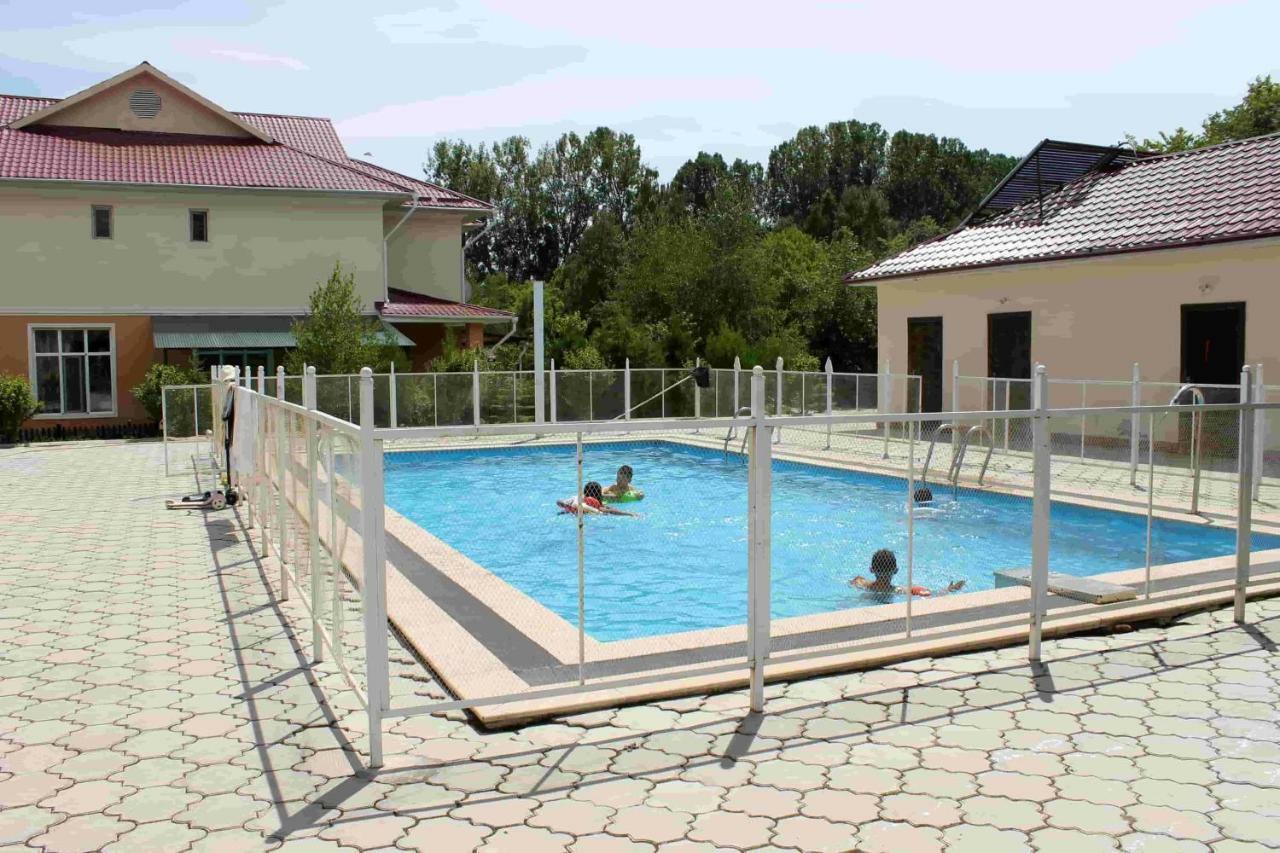 Talisman Village Hotel Бостери Екстериор снимка